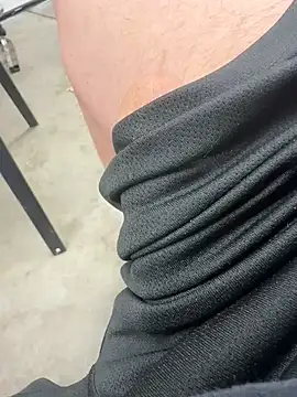 Snapshot of jamesliddick38 chatting on March 14, 2026, 2:33 pm jamesliddick38 online show from March 14, 2026, 2:33 pm