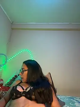 Snapshot of princesaliay chatting on February 15, 2026, 12:51 am princesaliay online show from February 15, 2026, 12:51 am