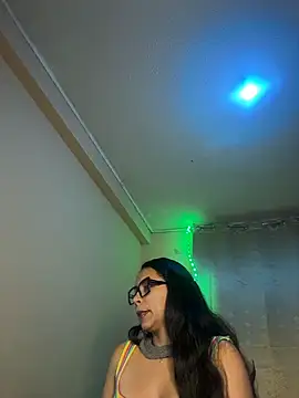 Snapshot of princesaliay chatting on February 24, 2026, 9:29 am princesaliay online show from February 24, 2026, 9:29 am