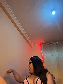 Snapshot of princesaliay chatting on February 28, 2026, 10:05 am princesaliay online show from February 28, 2026, 10:05 am