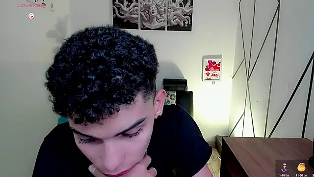 Snapshot of Room_69x chatting on October 30, 2025, 9:15 pm Room 69x online show from October 30, 2025, 9:15 pm