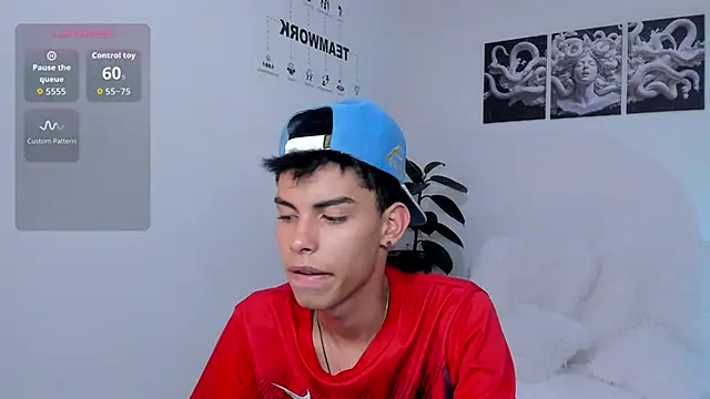 Snapshot of Room_69x chatting on November 30, 2025, 5:06 pm Room 69x online show from November 30, 2025, 5:06 pm