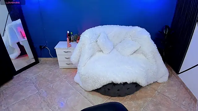 Snapshot of Room_69x chatting on December 4, 2025, 3:16 am Room 69x online show from December 4, 2025, 3:16 am