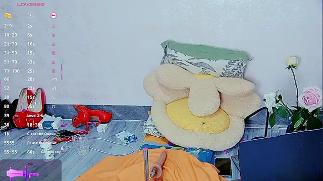 Snapshot of Solsken_ chatting on September 27, 2025, 2:00 pm Solsken online show from September 27, 2025, 2:00 pm