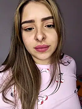 Snapshot of Nahomy_cm chatting on January 7, 2026, 8:00 pm Nahomy cm online show from January 7, 2026, 8:00 pm