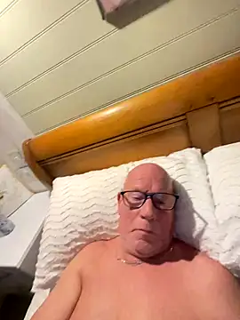 philefc online show from October 30, 2025, 9:48 pm