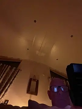 philefc online show from November 26, 2025, 5:14 pm