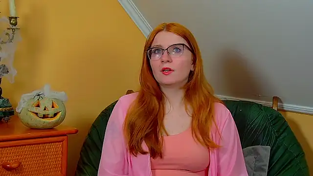 AliceAllisons online show from October 31, 2025, 8:10 pm