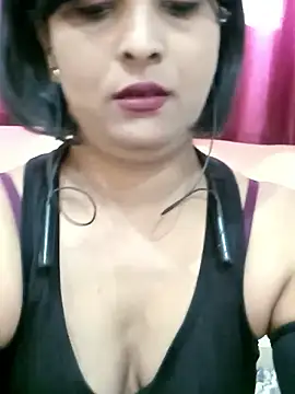 Snapshot of Queen_Kushi4 chatting on January 13, 2026, 9:14 am Queen Kushi4 online show from January 13, 2026, 9:14 am