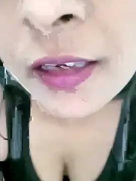 Snapshot of Queen_Kushi4 chatting on February 11, 2026, 12:32 pm Queen Kushi4 online show from February 11, 2026, 12:32 pm