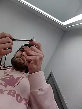 high3ndlowlife online show from November 2, 2025, 5:32 am