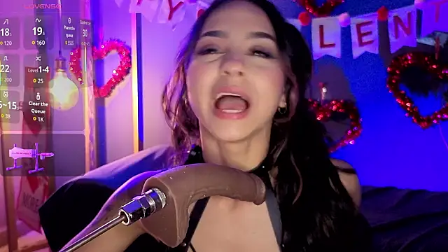 Snapshot of RACHELRUIZ chatting on February 12, 2026, 12:05 am RACHELRUIZ online show from February 12, 2026, 12:05 am