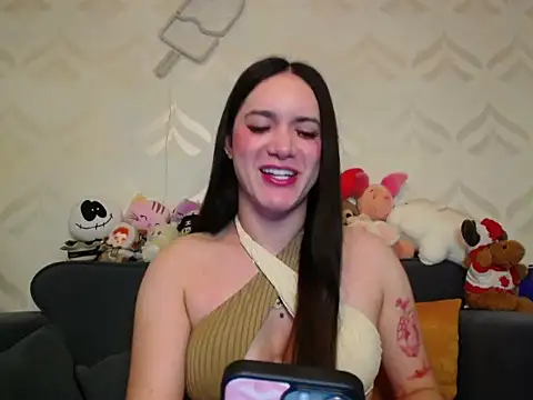 Yhanbeaufort18 online show from September 21, 2025, 11:12 am