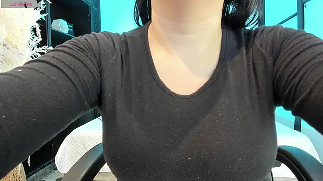 SamaraAnders  online show from January 9, 2026, 5:21 am