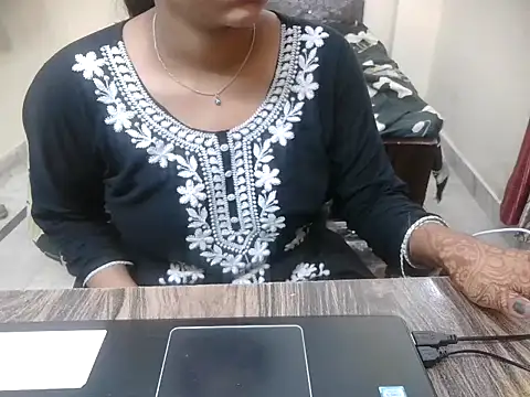 Snapshot of lusty_kaira chatting on July 4, 2026, 10:21 am lusty kaira online show from July 4, 2026, 10:21 am