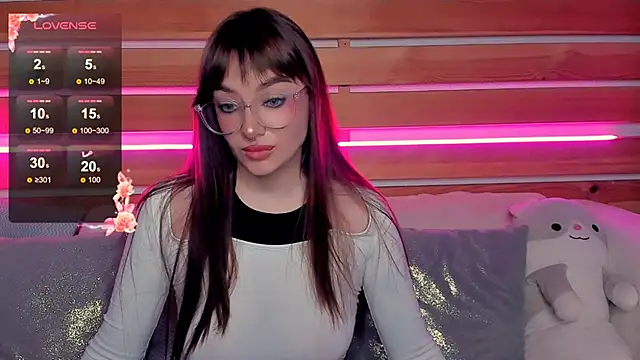 Snapshot of Emily_Tylerr chatting on October 2, 2025, 7:59 am Emily Tylerr online show from October 2, 2025, 7:59 am