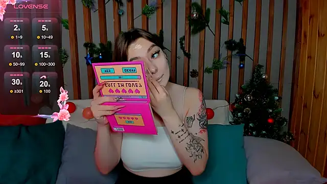 Emily Tylerr online show from December 21, 2025, 1:13 am