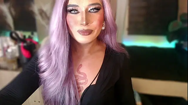 Snapshot of mslilly_croft chatting on February 8, 2026, 5:49 pm mslilly croft online show from February 8, 2026, 5:49 pm