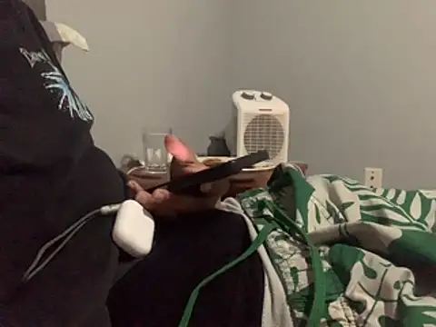 Snapshot of Insurance-03 chatting on January 12, 2026, 2:17 am Insurance-03 online show from January 12, 2026, 2:17 am