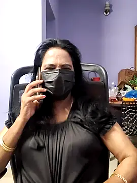 mallu-lover online show from September 25, 2025, 11:30 pm