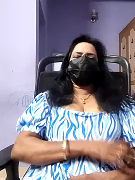 mallu-lover online show from October 16, 2025, 1:45 pm