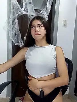 Snapshot of CharlotteSex_ chatting on October 20, 2025, 11:10 am CharlotteSex online show from October 20, 2025, 11:10 am