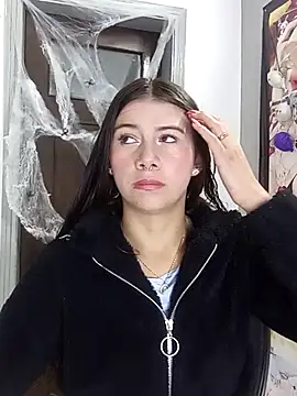 Snapshot of CharlotteSex_ chatting on October 23, 2025, 11:09 am CharlotteSex online show from October 23, 2025, 11:09 am