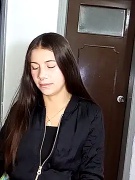 Snapshot of CharlotteSex_ chatting on November 19, 2025, 9:20 am CharlotteSex online show from November 19, 2025, 9:20 am