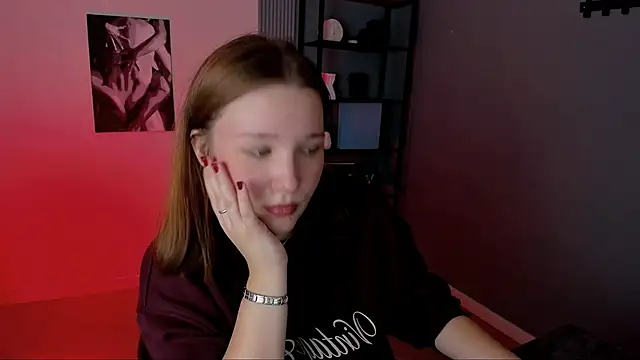 Snapshot of JaneByrd chatting on October 13, 2025, 2:39 pm JaneByrd online show from October 13, 2025, 2:39 pm