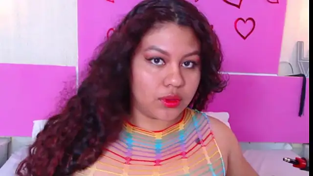 CloeStron online show from November 14, 2025, 7:23 pm