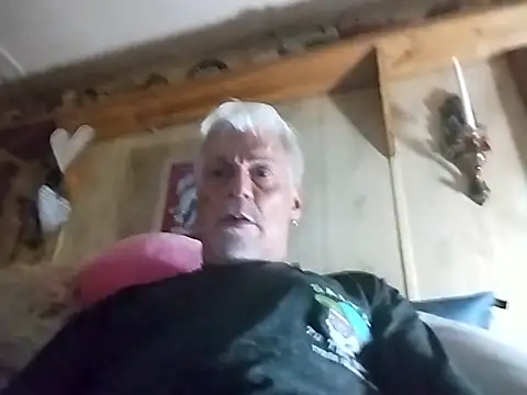 Snapshot of fischnet chatting on June 1, 2026, 3:52 am fischnet online show from June 1, 2026, 3:52 am