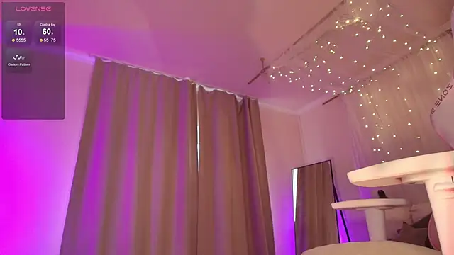 Snapshot of __Miray__ chatting on October 9, 2025, 5:16 am Miray online show from October 9, 2025, 5:16 am