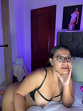 ema zoe online show from April 12, 2026, 11:54 pm