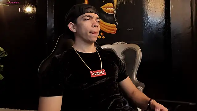 Eryonbradley online show from November 20, 2025, 11:21 am