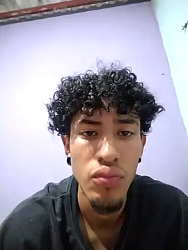 Snapshot of Thebigbreastedgamer chatting on February 25, 2026, 11:58 pm Thebigbreastedgamer online show from February 25, 2026, 11:58 pm