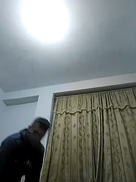 Snapshot of luislimafuego chatting on September 22, 2025, 5:20 am luislimafuego online show from September 22, 2025, 5:20 am