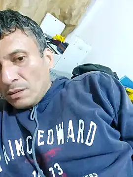 Snapshot of luislimafuego chatting on October 30, 2025, 10:10 pm luislimafuego online show from October 30, 2025, 10:10 pm