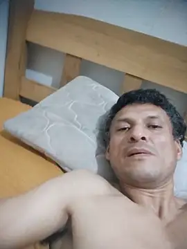 luislimafuego online show from March 6, 2026, 6:43 am