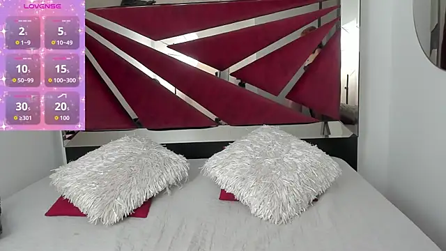 Snapshot of EvaViulet chatting on November 6, 2025, 6:31 pm EvaViulet online show from November 6, 2025, 6:31 pm