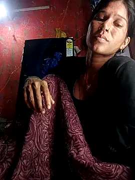 Snapshot of Sonam_pandeyji chatting on September 8, 2025, 3:33 pm Sonam pandeyji online show from September 8, 2025, 3:33 pm