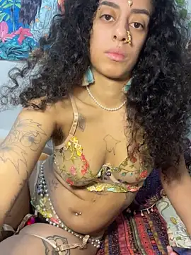 Snapshot of bibihourani chatting on May 26, 2026, 6:15 pm bibihourani online show from May 26, 2026, 6:15 pm
