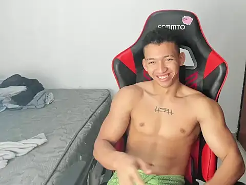 Snapshot of JuanchiT66 chatting on February 8, 2026, 4:49 am JuanchiT66 online show from February 8, 2026, 4:49 am