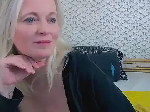 Snapshot of Anais_Janson chatting on March 5, 2026, 10:17 pm Anais Janson online show from March 5, 2026, 10:17 pm