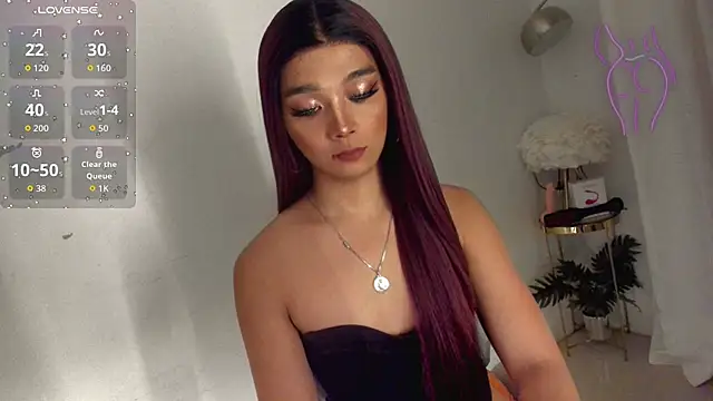 TrinityFucksYou online show from November 30, 2025, 2:43 pm