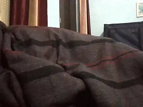 Snapshot of creativecommin chatting on December 21, 2025, 6:04 pm creativecommin online show from December 21, 2025, 6:04 pm