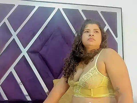 Snapshot of luzenaasm chatting on September 21, 2025, 6:04 am luzenaasm online show from September 21, 2025, 6:04 am