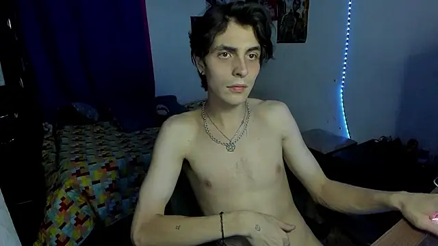 Snapshot of golden_ryyan chatting on February 6, 2026, 4:39 am golden ryyan online show from February 6, 2026, 4:39 am