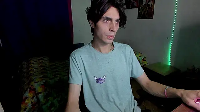 Snapshot of golden_ryyan chatting on February 18, 2026, 1:12 am golden ryyan online show from February 18, 2026, 1:12 am