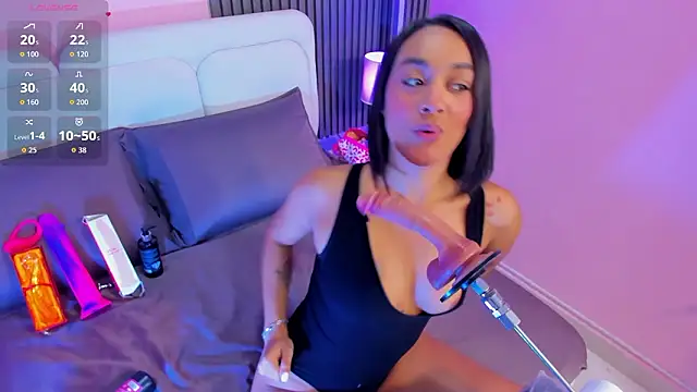 Snapshot of Clawdeen__wolf chatting on February 7, 2026, 7:17 pm Clawdeen wolf online show from February 7, 2026, 7:17 pm