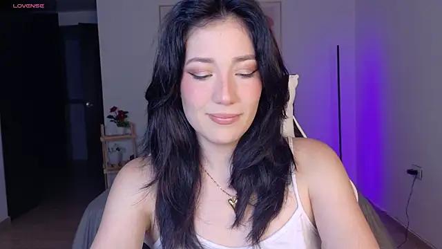 Eliih 01 online show from October 23, 2025, 3:39 am